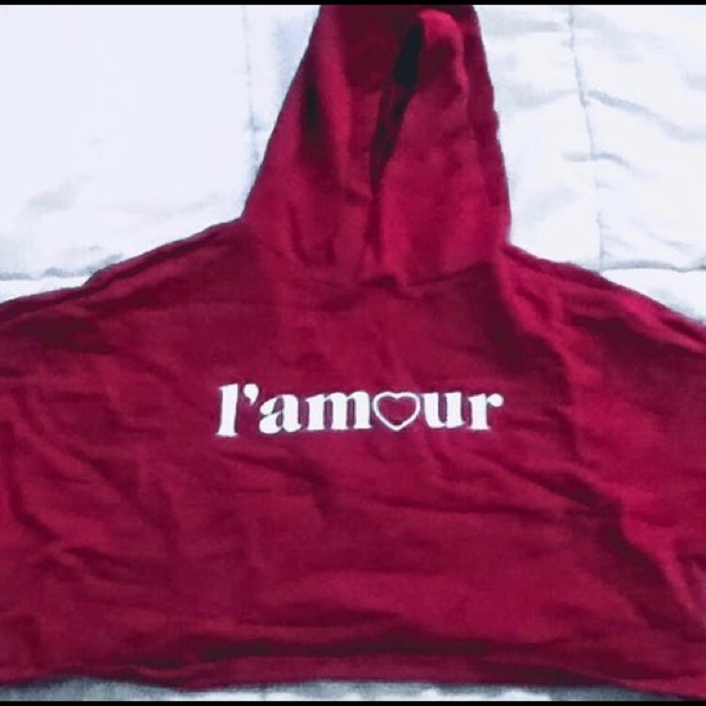 h&m, sweatshirt, "lamour" crop top!